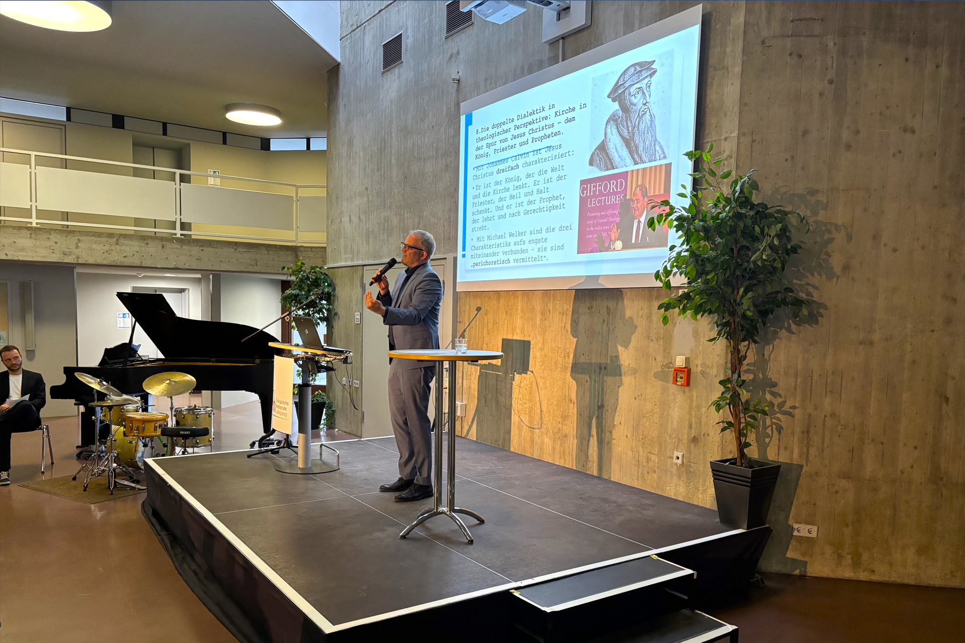 Hybride Medientechnik für die Evangelische Hochschule Ludwigsburg